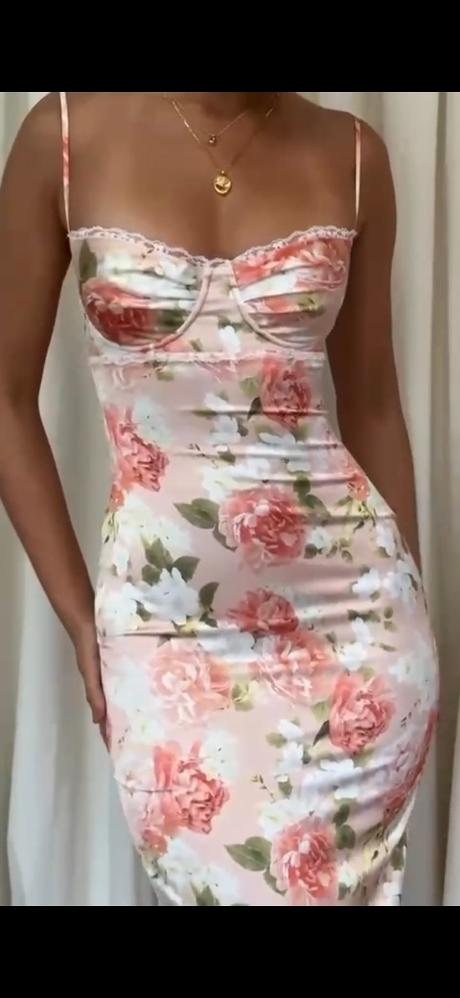 ABITO ROSE